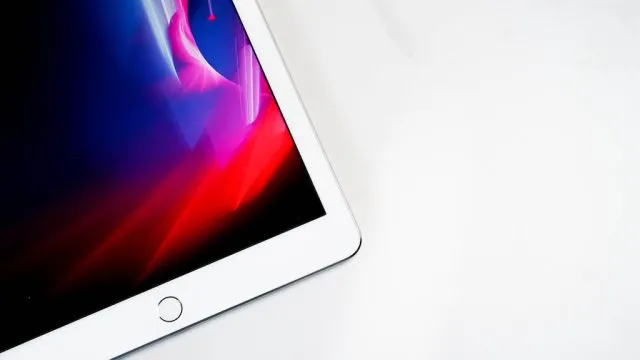 Naprawa iPad Air - co zrobić po stłuczeniu szybki?